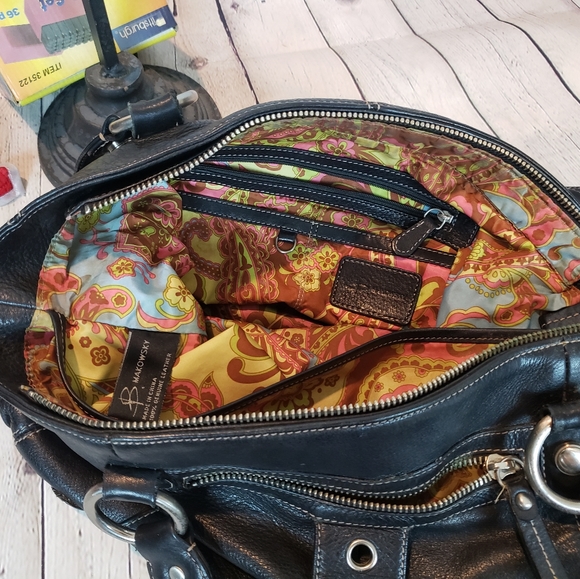 B Makowsky black leather purse - Picture 6 of 7